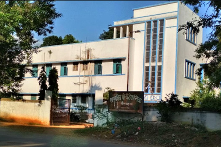 https://cache.careers360.mobi/media/colleges/social-media/media-gallery/11377/2019/2/21/Campus View of Government Polytechnic Khairagarh_Campus-View.jpg